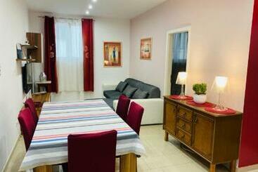 Tourist flats Apartmani Mutogras