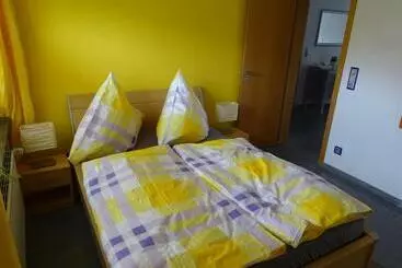 ツーリストアパートメント Haus Stadtoase