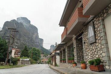 پانسیون Oikia Guesthouse