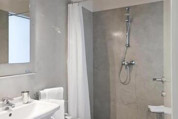 مسافرخانه La Canarina Bed & Breakfast