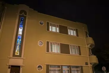 پانسیون Bcharming House