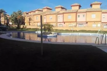 ツーリストアパートメント Inviting House In Lepe With Shared Pool