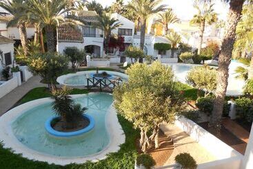 Huoneisto Playa Serena Beach