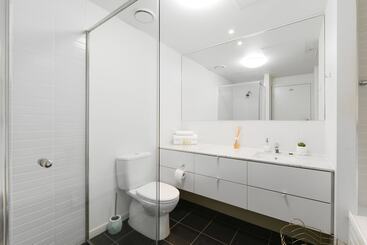 Exquisite Apartments Docklands