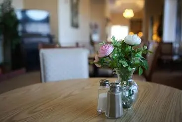 Bayvue Hotel, Resort & Suites
