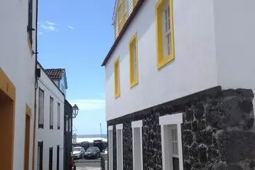 ツーリストアパートメント Charming Apartment With Sea View In Lajes Do Pico 37 M²
