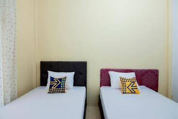 Spot On 2076 Hotel Stadion