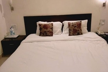 هتل Lovely Palace