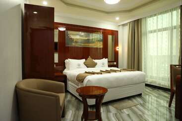 تختخواب و صبحانه Jaromax Palace