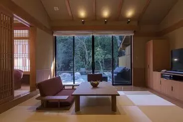 Ryokan Tsukiyominoza