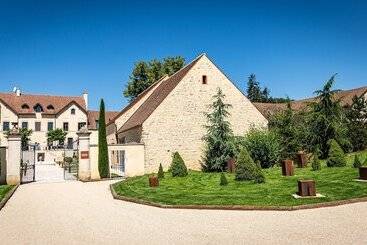 Hotel Domaine De Rymska & Spa   Relais & Châteaux