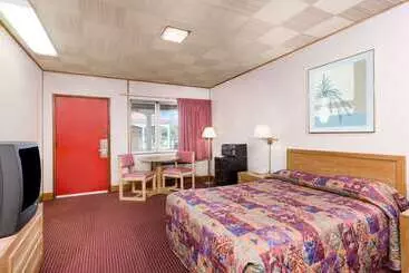 Отель Knights Inn Galax