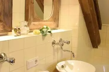 Hotelli Herberg De Brabantse Kluis