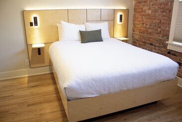 تختخواب و صبحانه Leland House Suites Of Durango