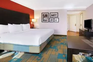 Hotel La Quinta By Wyndham Dallas Dfw Airport North