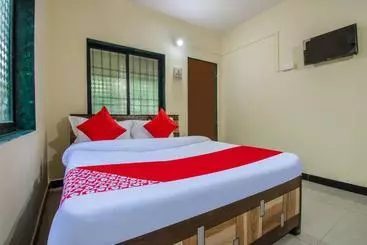Hotel Oyo 62729 Dg Resort