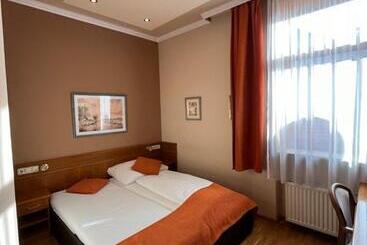 Hotel Wagner Vendégudvar Panzió