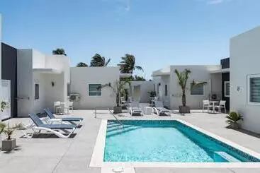 The Palm Leaf Apartments