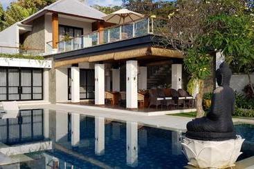 Resort Villa Selamanya