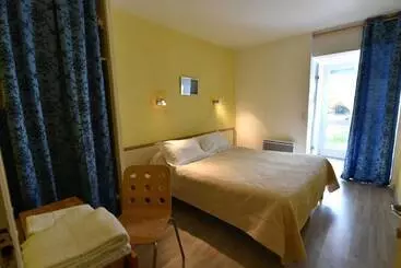 ホテル Logis Hôtel Les Lodges Du Lac