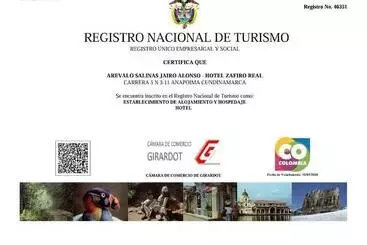 ホテル Zafiro Real