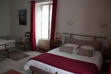 ペンション La Maison De L'ousse