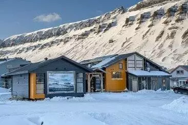 Hotel Basecamp Spitsbergen