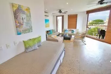 آپارتمان‌های توریست‌ها Apartasuites Soho   Centro Histórico
