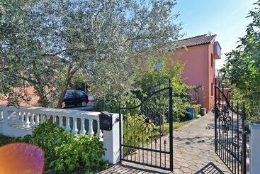 דירות לתיירים Apartments Boris 1079