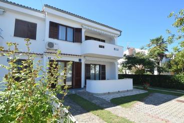 Turista apartmanok Apartments Marija