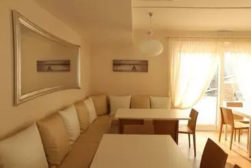 Hotel Tata O Family Spa & Resort