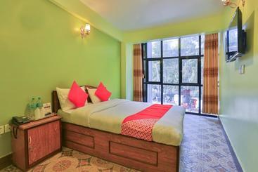 ホテル Oyo 691 Royal Heritage Inn