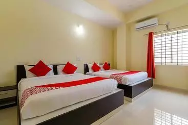 هتل Oyo 62672 Rg Grand Highway