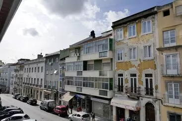 Majatalo Tt Anjos Lisbon Rooms