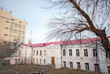 آپارتمان‌های توریست‌ها Apartment On Verhneportovaya 2a