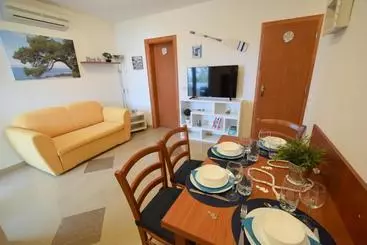 Turistihuoneistot Apartment Adlitika