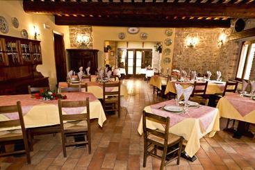 Hotell Agriturismo Torre Burchio