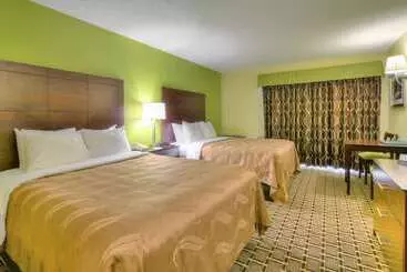 فندق Quality Inn