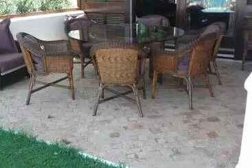 آپارتمان‌های توریست‌ها Villa Mbr