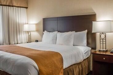 Szálloda Comfort Inn & Suites