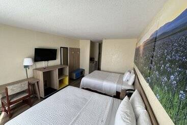 فندق Days Inn By Wyndham San Marcos