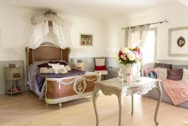 ベッドアンドブレックファースト Le Bonheur à La Campagne