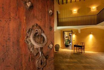 هتل Cal Compte Priorat