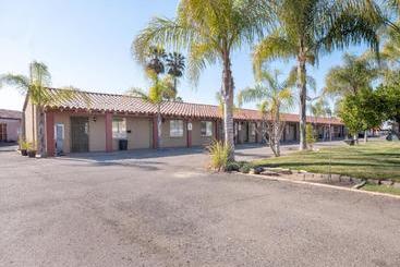 Отель Casa Grande Madera Ca  Golden State