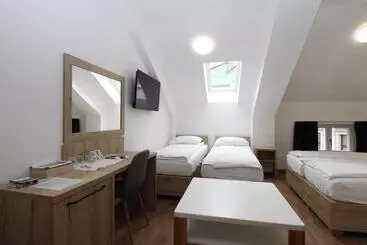 پانسیون Vila Alexandra