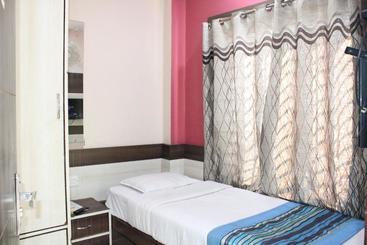 Hotell Square Park A Unit Of Shivam Enterprise