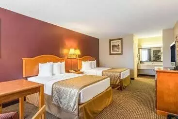 ホテル The Parkwood Inn & Suites