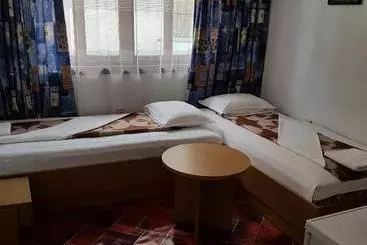 ペンション Guest Rooms Denitsa