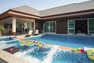 Turistihuoneistot Baan Piamsuk Pool Villa By Pinky