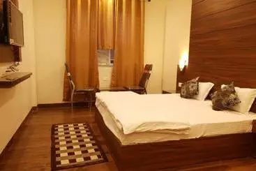 Hotel Rama Residency